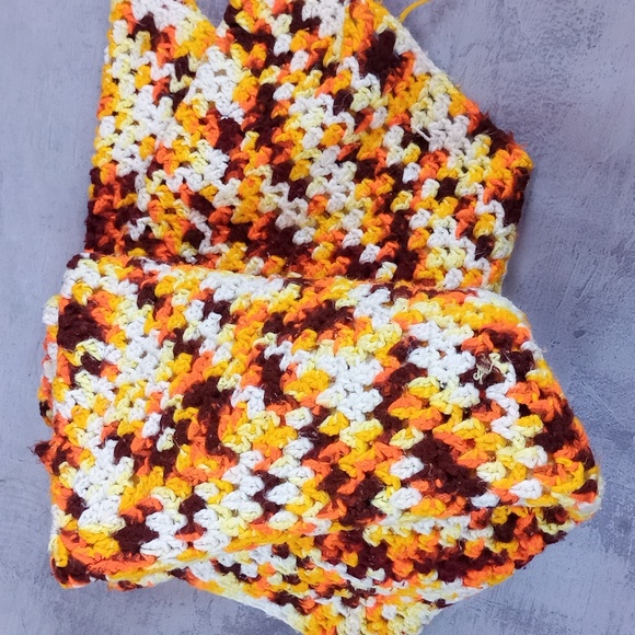 Vintage Hexagon Handmade Blanket - Picture 5 of 5